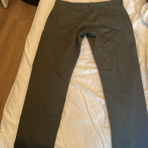 Uniqlo dark green pants - like new! - Picture 3 of 4